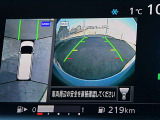 アラウンドビューモニターの映像が大画面ナビにも表示出来ますのでバックも縦列駐車にも便利です。