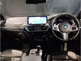 アウトバーンでの走行を見据えたBMWのブレーキシステムはもしもの時にもいち早くマシンを停止してくれます。