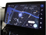 純正ナビを装備。タッチパネル式で使いやすく、お出かけもラクラクです。