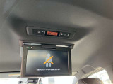 後席モニター付きです