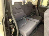 両側電動スライドドアになっています♪降車時にインパネのスイッチから予約しておくと、乗車時にスライドドアが自動でオープンできる、ウェルカムオープン機能を装備しています♪