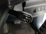 クルーズコントロール装備 アクセルを踏むことなく車速を一定キープ。高速道路も楽々走行できます。