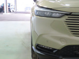 LEDヘッドライトは、点灯の瞬間から光量を発揮し、突然暗くなるトンネルなどでの安定感を高めます。