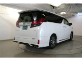走りにこだわりながら収納力も持ち合わせたお車です。荷物を載せて軽快なドライブを楽しめますよ♪