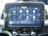 大型純正ナビです!見やすくて扱いやすいですよ!