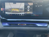 全周囲カメラ前後クリアランスソナー付なので、駐車が苦手な方でも安心です。ガイドの表示・非表示も切り替え可能です