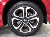 アルミホイールは安心のホンダ純正!車のデザインにもマッチしています。
