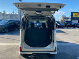 彦根インターからお車で3分とアクセス便利!近くには有名観光地の彦根城もありますので、観光と合わせてのご来店も良いですね♪活気溢れる自慢のスタッフがお客様のご来店をお待ちしております!