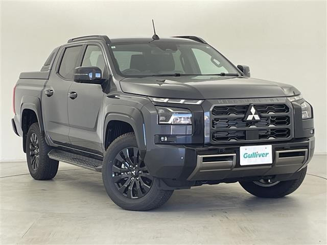 トライトン 2.4 GSR ディーゼル 4WD 4WD 本革シート