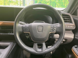 【純正革巻きステアリング】上質な革を使用することで、手にしっかり馴染みとても運転しやすいハンドルです♪