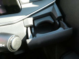 運転席側にあるドリンクホルダーです。