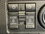 【両側パワースライドドア】スマートキーや運転席のスイッチで後席両側スライドドアの開閉が可能♪電動だから力を入れてドアを開ける必要が無く、小さなお子様でも簡単に開け閉めでき快適です♪