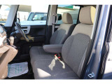 【助手席 】納車前には専門業者にてクリーニングを実施し綺麗な状態でお渡します!