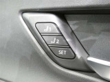 運転席のシートポジションを記憶・再現できるメモリー機能を搭載しています。