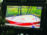 【バックカメラ】駐車時に後方がリアルタイム映像で確認できます。大型商業施設や立体駐車場での駐車時や、夜間のバック時に大活躍!運転スキルに関わらず、今や必須となった装備のひとつです!