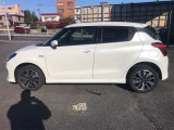 納車時には、お車のボディーを全磨きして、お化粧(ワックス)して、お客様にお渡ししております。