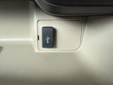 USB入力端子を装備!スマートフォンやタブレットの充電なども乗車しながらお気軽にしていただけます☆