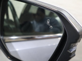 ブラインドスポットインフォメーション付きで後方の車を感知してくれます!