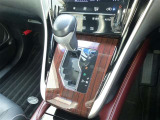 インパネシフトで、操作性・視認性もバッチリです。