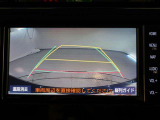 バックガイドモニターで、後方を確認しながら安心して駐車することができます。運転初心者も熟練者も必須の機能ですよ!