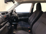 清潔で広々した座席です!是非、現車を見て体感してみてください。