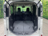 普段のお買い物や通勤、送迎等に十分な荷室スペースを確保しております。セカンドシートを倒すと、大きな荷物の積載も可能です♪
