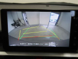 駐車時に明るく後方を照らすバックガイドモニターが装備されています。