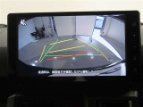 バックガイドモニターで、後方を確認しながら安心して駐車することができます。運転初心者も熟練者も必須の機能ですよ!