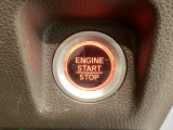 ワンプッシュでエンジンのスタート、ストップが出来て便利です。