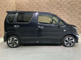 ■充実のアフターサービス■ 車の販売はもちろん、自社整備工場・自社鈑金工場・オイル交換&点検専門店舗を完備しておりますので納車後もお客様のカーライフをトータルでサポートいたします。