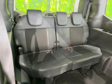 3列目シートはもちろん状態良好☆大人でもゆったりと座って頂けますので、大人数でのお出かけもラクラクです♪ご家族で、気の知れた仲間で、ドライブに行くのが楽しみですね♪