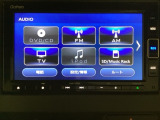 ナビゲーションはフルセグTV、インターナビ対応のGathers純正メモリーナビを搭載しています。Bluetoothオーディオ機能がありますので、スマートフォンなどの音楽も再生できます。