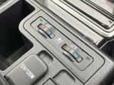 【シートベンチレーション】夏場は涼しい風でお尻や背中の熱やムレを防ぎ、冬はエアコンよりも早く温まってポカポカに!レザーシートにうれしい装備で、季節を問わず快適に過ごせます。