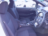 視界がよく運転性のよいフロントヒーターシート
