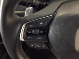 ステアリングリモコンは、運転中でも簡単に音量調整やチャンネル変更もできます!わき見運転防止にもつながるので安心です♪