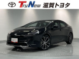 低重心でスタイリッシュなデザインで先進的な印象を放つヘッドライトが魅力なプリウスです。