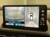 全方位モニターがついています! 車の周囲を360&deg;安全確認できるので、普段の駐車はもちろんの事、縦列駐車や幅寄せの際にも活躍してくれますよ。
