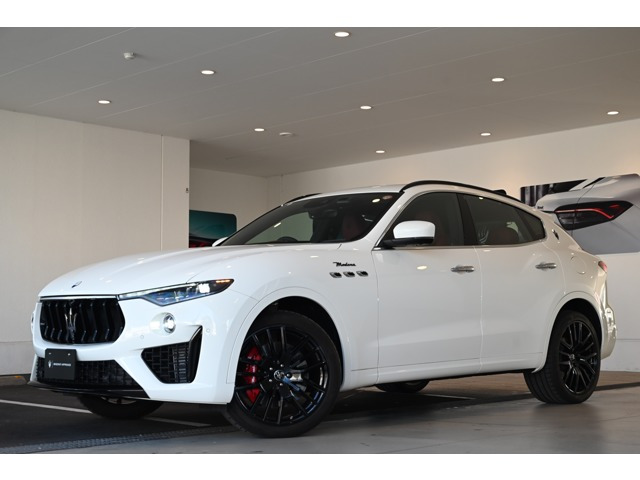 レヴァンテ  モデナ 4WD