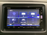 ナビゲーションはフルセグTV対応のGathers純正メモリーナビを搭載しています。Bluetoothオーディオ機能がありますので、スマートフォンなどの音楽も再生できます。
