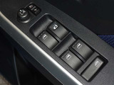 電動格納式ドアミラー・パワーウインドウを装備しています。