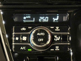 車内空調は&rdquo;AUTOエアコン&rdquo;にお任せ。運転に集中出来ますよ!