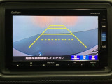 バックでの車庫入れも安心です! リアカメラが付いているバックモニター付のナビを装備しております。操作線もついており距離感も画面から確認できます。