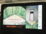 【パノラミックビューモニター】専用のカメラにより、上から見下ろしたような視点で360度クルマの周囲を確認することができます☆死角部分も確認しやすく、狭い場所での切り返しや駐車もスムーズに行えます。
