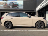 【BMWの伝統-3】BMWのお車は、&ldquo;駆け抜ける歓び&rdquo;を体現しております。走行の安定性とコーナリングの良さを追求し、思い通りにハンドルの操作可能です。