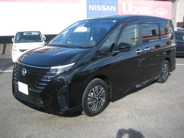 セレナ 1.4 e-POWER ハイウェイスターV 