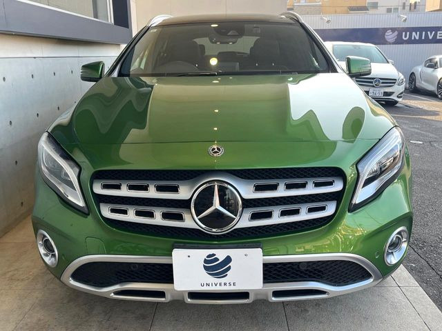 メルセデス・ベンツ GLAクラス GLA220 4マチック 4WD の中古車詳細
