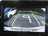 純正バックビューモニター(カラー表示)装備しております☆