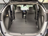 セカンドシートを収納すると・・・フラットなラゲッジスペースの完成です!!操作も分かりやすく、作業も簡単です!!