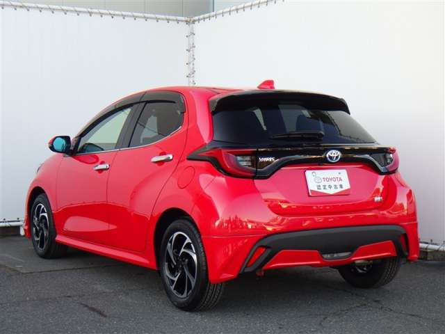 トヨタ ヤリス 1.5 ハイブリッド Z の中古車詳細 (17,000km, コーラル