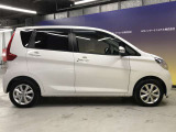 エンジンルーム、室内、クリーニング済みです。厳選したお車を屋内展示場にて展示中☆車両品質には自信がございます!ぜひ一度ご来店ください!!